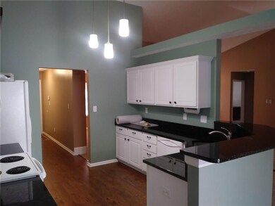 12933 Broncos Dr, Fishers, IN 46037 - photo 7