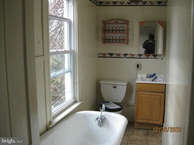 5410 Denmore Ave, Baltimore, MD 21215 - photo 7