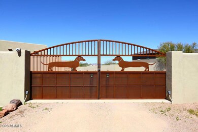 Custom Gate
