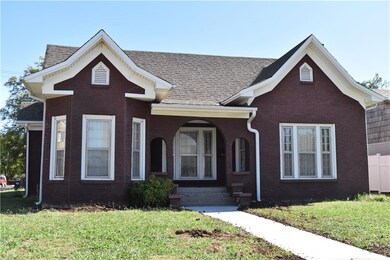 1731 N Beard Ave, Shawnee, OK 74804 - photo 2