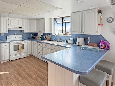 255 W 500 S, Ferron, UT 84523 - photo 4