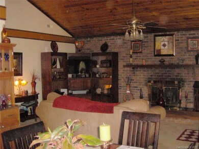 267 Leisure Ln, Burnsville, NC 28714 - photo 2