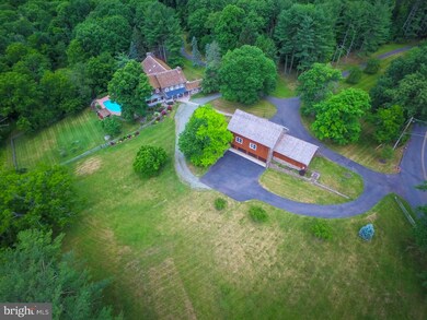 726 Bergeys Mill Rd, Schwenksville, PA 19473 - photo 2