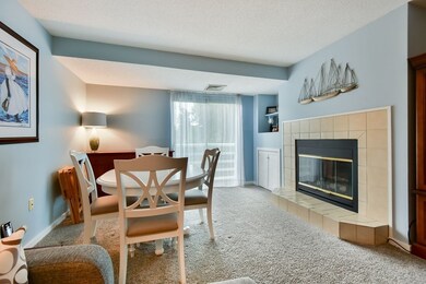 323 Place Ln, Woburn, MA 01801 - photo 6