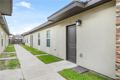 1209 Bodark Dr unit 1, Edinburg, TX 78541 - photo 2