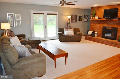 1147 Marthas Ct E, Knoxville, MD 21758 - photo 7