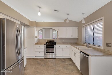 912 W Barbados Dr-10
