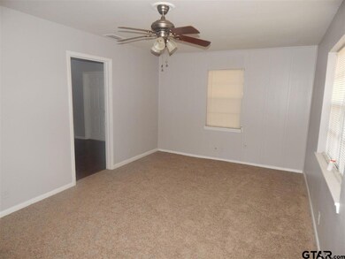 2423 Plume Dr, Tyler, TX 75703 - photo 2