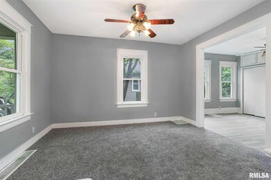 2022 N Myrtle St, Davenport, IA 52804 - photo 4