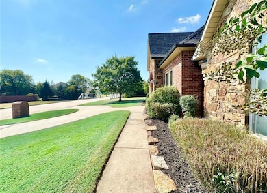 2400 Augusta, Shawnee, OK 74801 - photo 5