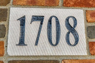 05-15-18 1708 Royal Oak Dr 13