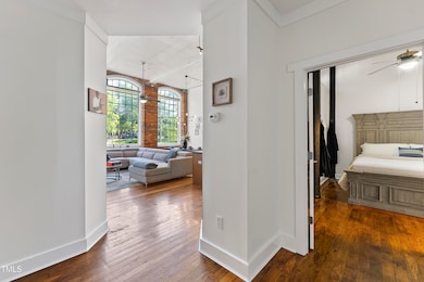 Foyer to LR and Prim Bd