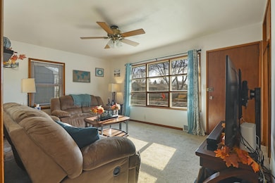 3466 E Waterford Ave, Saint Francis, WI 53235 - photo 4