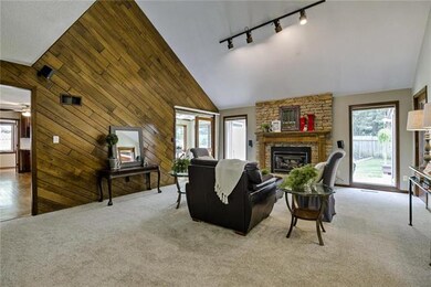 7015 Richards Dr, Shawnee, KS 66216 - photo 7