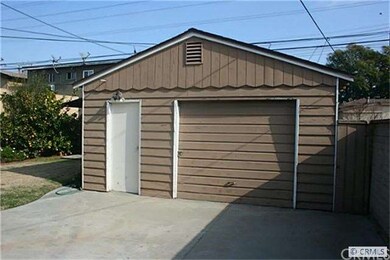 Detached 1 car gararage, oversized