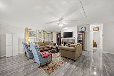 125 Los Robles St, Arlington, TX 76006 - photo 4