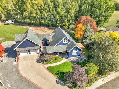 Aerial view of property and surrounding area