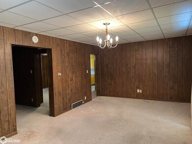 323 N Main St, Osceola, IA 50213 - photo 7