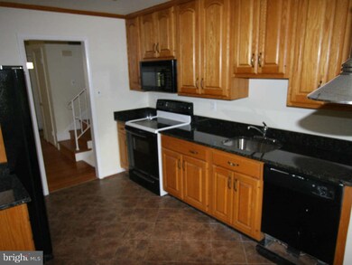 1103 Roberta Ct, McLean, VA 22101 - photo 3