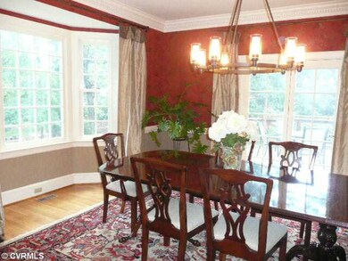Dining Room - Formal Dining Room