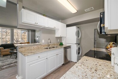 892 S Uravan Ct, Aurora, CO 80017 - photo 4