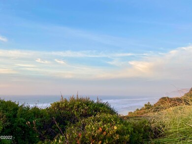 824 SW 9th St, Lincoln City, OR 97367 - photo 3