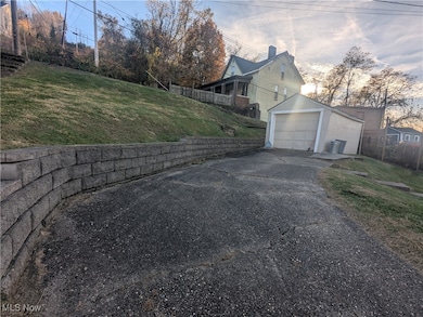 629 1/2 Howard St, Bridgeport, OH 43912 - photo 7