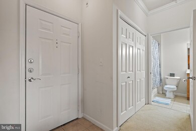 12900 Centre Park Cir unit 101, Herndon, VA 20171 - photo 2