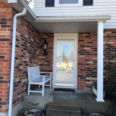 7216 Applegate Ln, Louisville, KY 40228 - photo 4