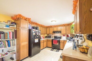 46 Charles St, Haverhill, MA 01830 - photo 4