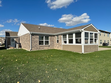 2643 Wildflower Ln, Greenwood, IN 46143 - photo 4