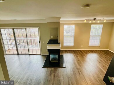 45475 Caboose Terrace unit 300, Sterling, VA 20166 - photo 5