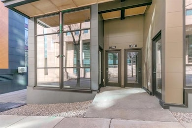 220 S Hamilton St, Madison, WI 53703 - photo 6