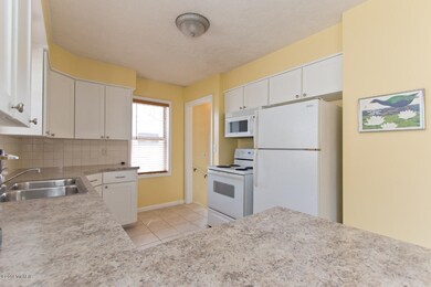 016 kitchen - IMG_7740