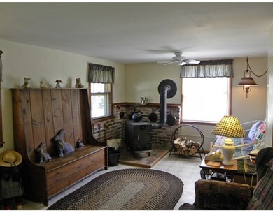 9 Tepee Ln, Heath, MA 01340 - photo 2