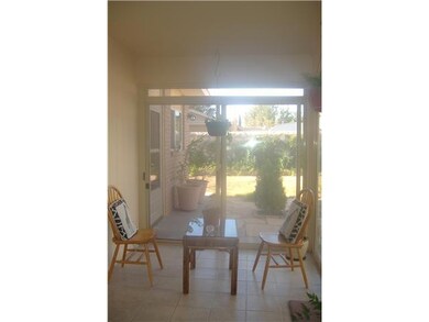 Studio/Study/Office. sun room