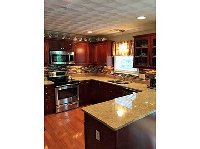 Kitchen. FABULOUS FULLY APPLIANCED KITCHEN