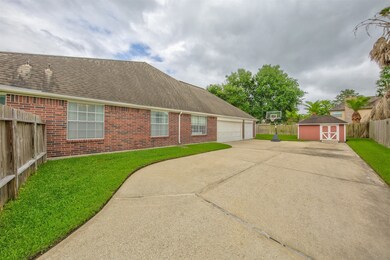 1405 Buttonwood Dr, Friendswood, TX 77546 - photo 4