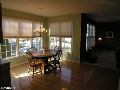 Kitchen - Big Eat-In area of kitchen with hardwood