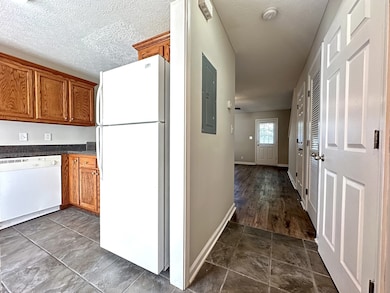 300 Condor Ct unit A, Clarksville, TN 37042 - photo 3