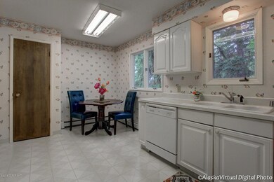 Eat-in Kitchen area