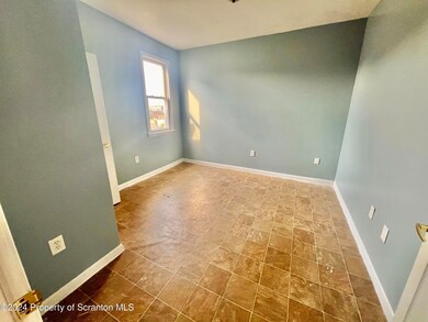 112 E Market St unit 6, Scranton, PA 18509 - photo 6