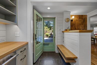 25-web-or-mls-136-main-st