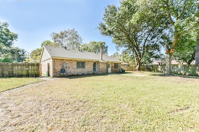 8046 Split Pine Dr, Houston, TX 77040 - photo 4