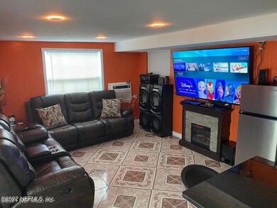 6859 Sonora Dr N, Jacksonville, FL 32244 - photo 2