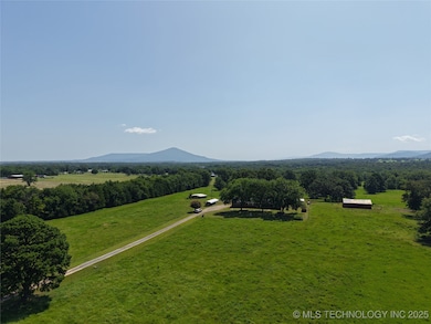 37280 Morris Creek Rd, Howe, OK 74940 - photo 3