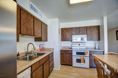 3101 N 87th Dr, Phoenix, AZ 85037 - photo 6