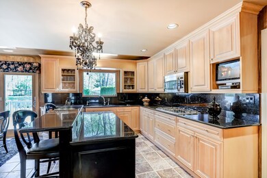 009_Kitchen