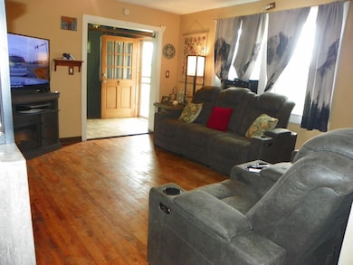 179 Sipe Ln, Ivanhoe, VA 24350 - photo 4