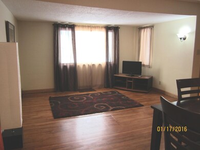 Living Room<|><|>